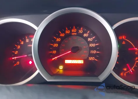 2010 Toyota Tacoma Prerunner V6 from USA, damaged, VIN 3TMJU4GN6AM093705